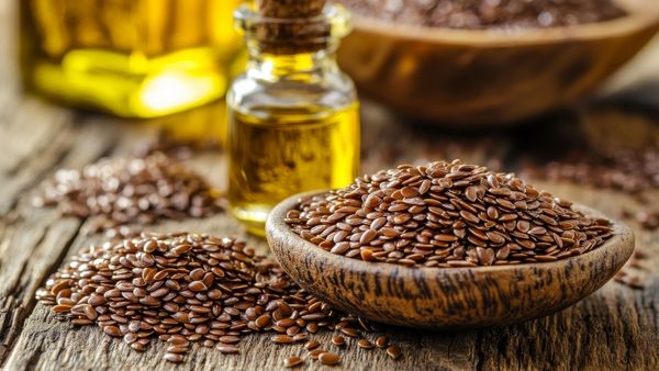 pile of flaxseeds